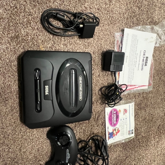 Sega Genesis Model 2 Core System - Picture 2 of 9